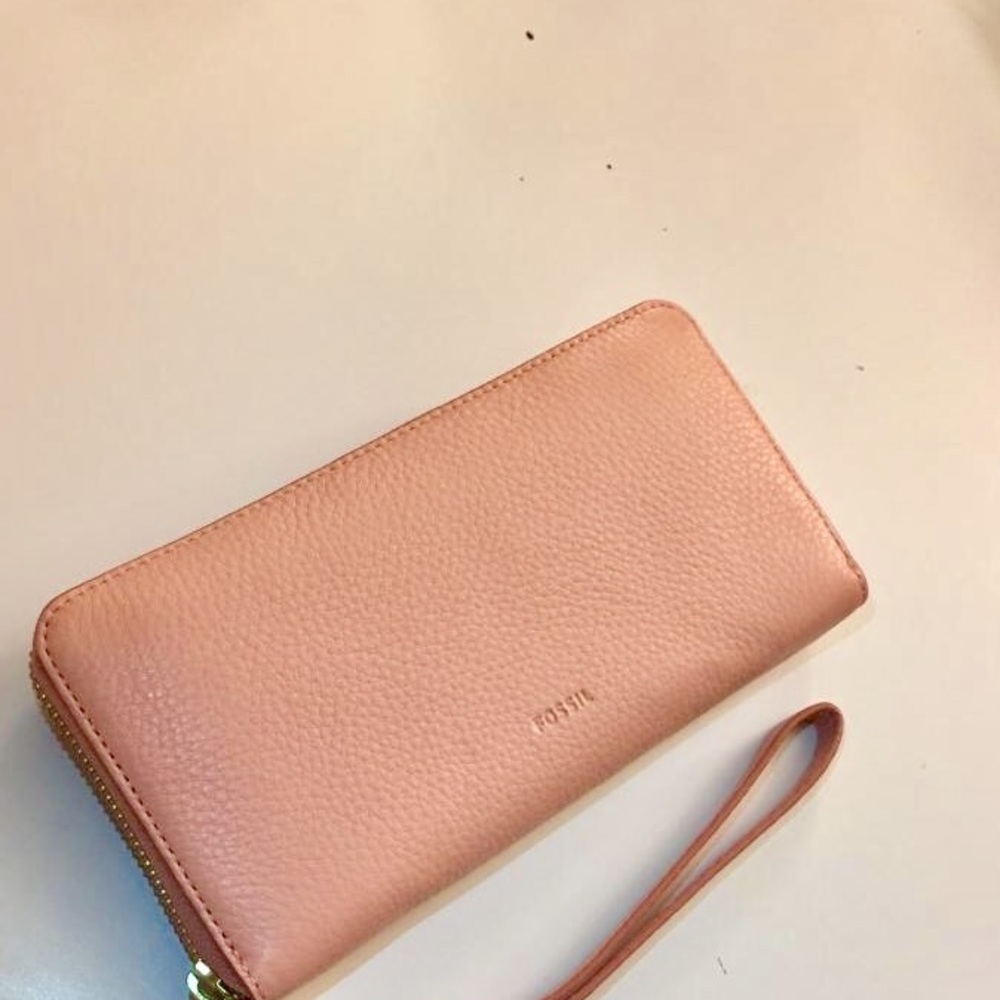 baby pink fossil wallet